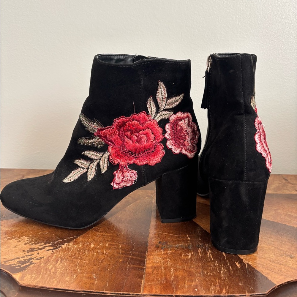 JustFab Black Suede Floral Embroidered Boot Heel